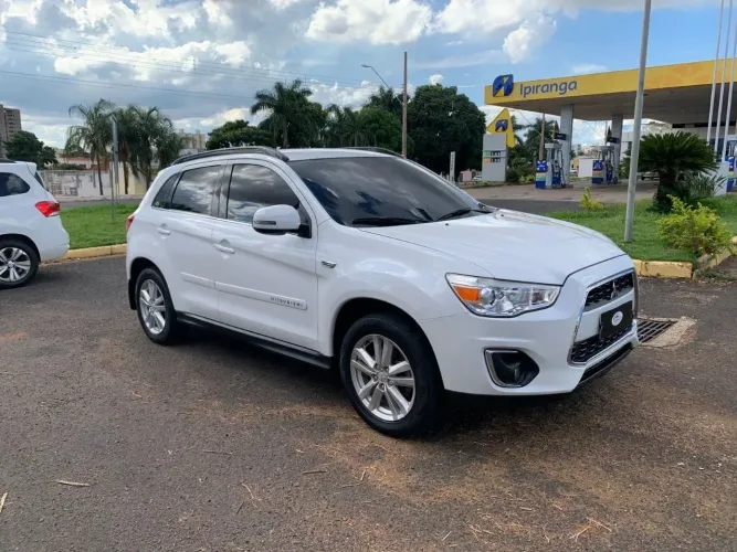 Mitsubishi ASX 2.0 16V 4X4 160cv Aut. 2013