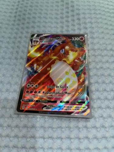 Charizard-VMAX (#20/189) Escuridão Incandescente