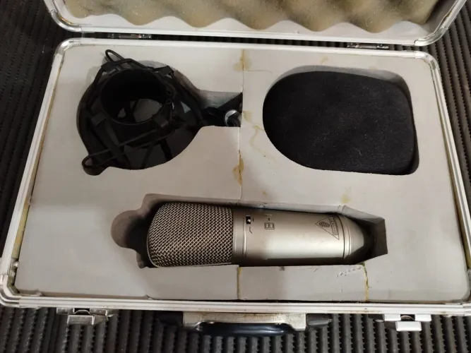Microfone Behringer - Condenser - B1