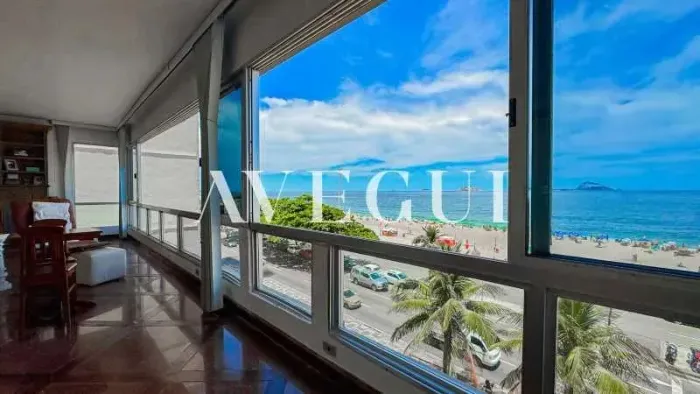 Apartamento à venda na Delfim Moreira, Leblon, 181m², 4 quartos, suíte e vaga - Vista pano