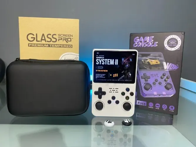 Console Portátil R36S Retrô - Mais de 16.000 Jogos + Tela IPS 3.5" + BRINDE?