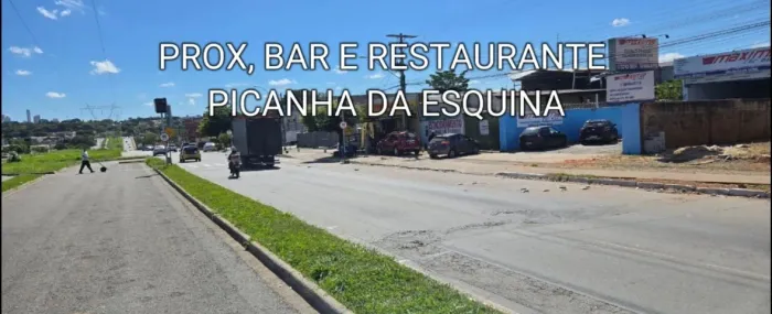 VENDE UM LOTE COMERCIAL NA AVENIDA W-1 DO BAIRRO SANTA LUZIA.