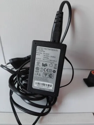 Fonte 15V 15A de alimentação  cabo bivolt
