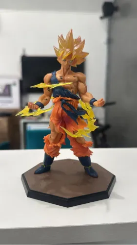 Action figure Goku 15cm