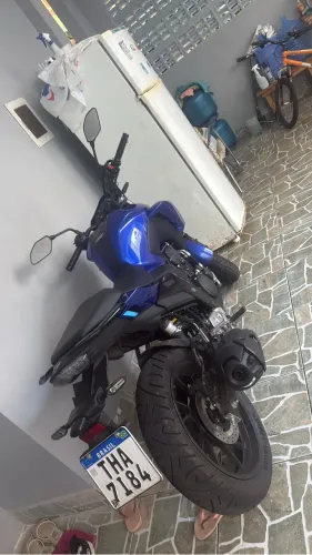 Aluga se moto fz25  
