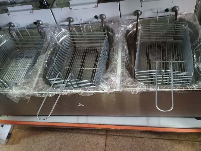Fritadeira Industrial - Perfeita para seu negócio! 3 Cubas 