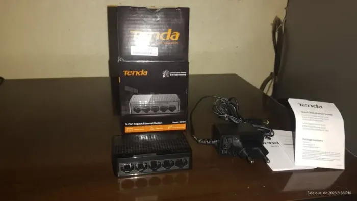 Switch Tenda 5 entradas 10/100/1000 gigabyte