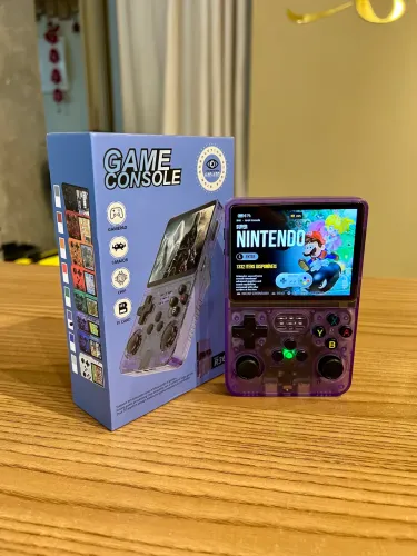 Vídeo Game Portátil R36S 64GB Roxo - Console retrô completo 