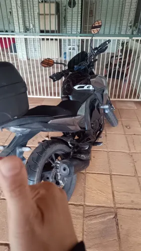 Vendo Twister carenada.