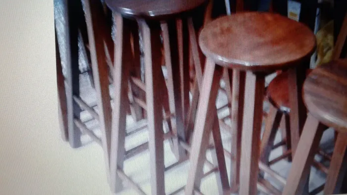 Banquetas de Madeira de lei 