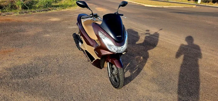 VENDE-SE ? Honda PCX DLX 2017<br>