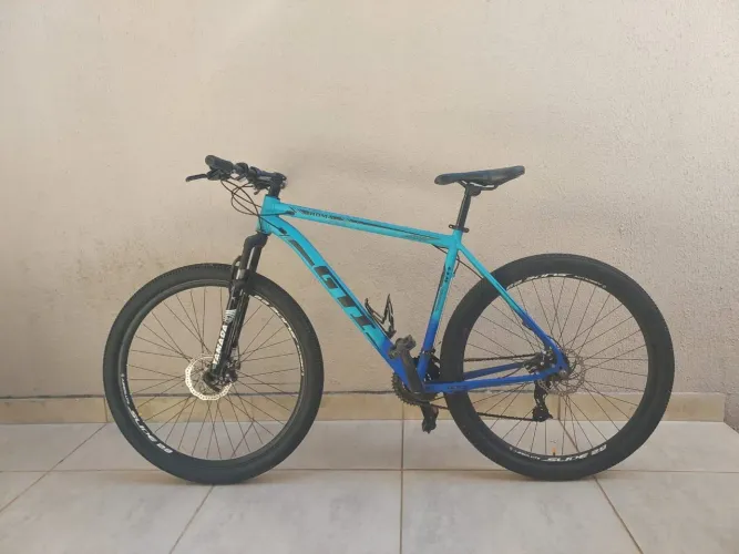 Bicicleta GT Aro 29 - Quadro 21