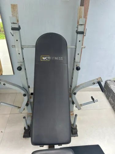 Aparelho de musculação WCT fitness