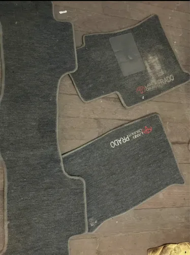 Tapete original Land cruiser Prado