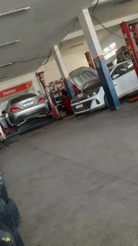 Estamos contratando mecânico geral que faz, também, parte elétrica e mecânico Alinhador!