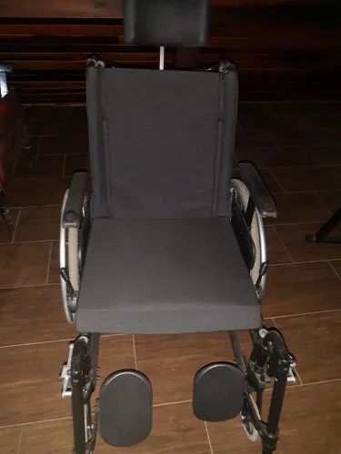 Cadeira de Rodas Alumínio Ortobrás reclinável 