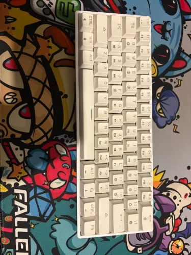Teclado gamer GK61
