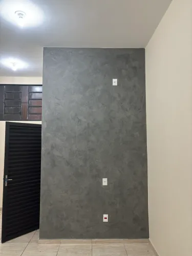 Aplicação em parede com efeito cimento queimado 