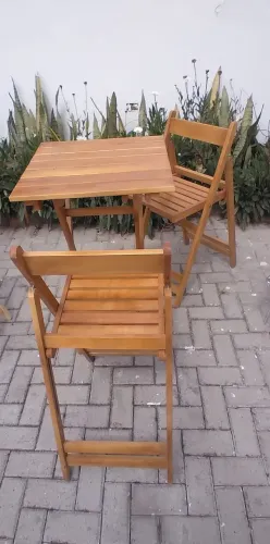 Conjunto Mesa Bistro + 2 Banquetas Em Eucalipto Envernizado