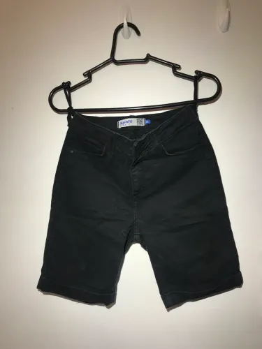 bermuda preta jeans