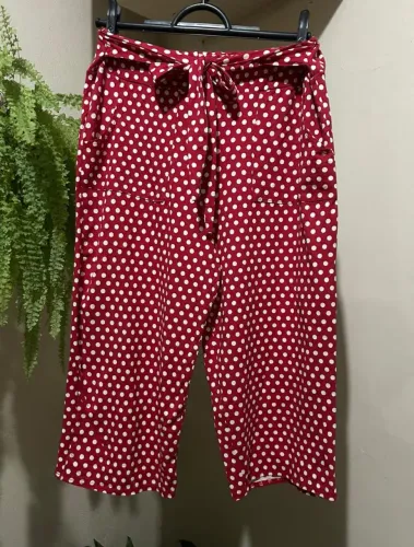 Roupa feminina  de poá 
