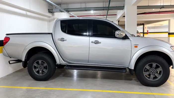 Mitsubishi L200 Triton HPE 3.2 CD TB Int.diesel AUT 2009