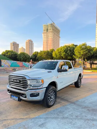 Ram 3500 Limited Longhorn 6.7 TB CD Diesel 2024