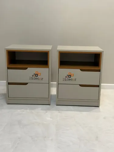 Mesa de cabeceira