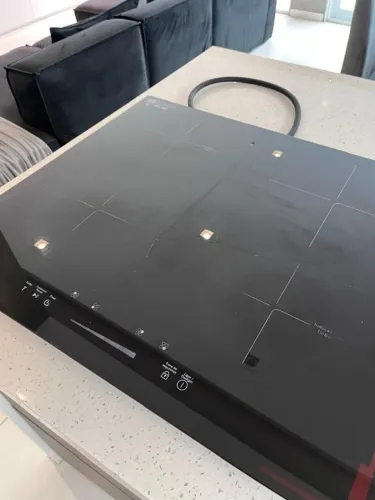 Cooktop de Indução Philco 4 bocas PCT40P Preto 220v