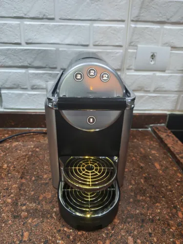 Cafeteira Nespresso zenius profissional