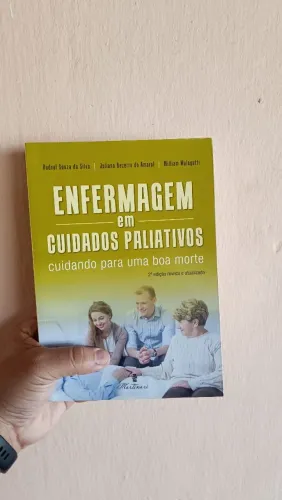 Livro Enfermagem em Cuidados Paliativos: Cuidando para uma boa morte