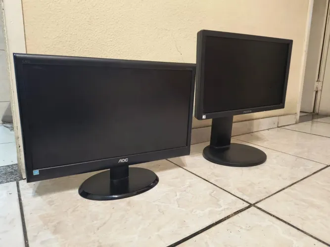 monitor perfeito estado de funcionamento VGA leia