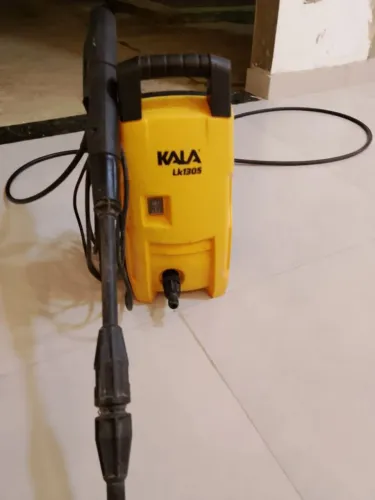 Jato de água semi novo