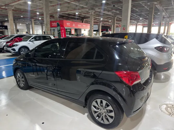 Chevrolet Onix Hatch Advantage 1.4 8V Flex Aut. 4P 2019
