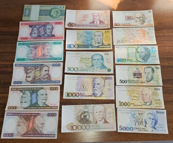 17 cédulas antigas