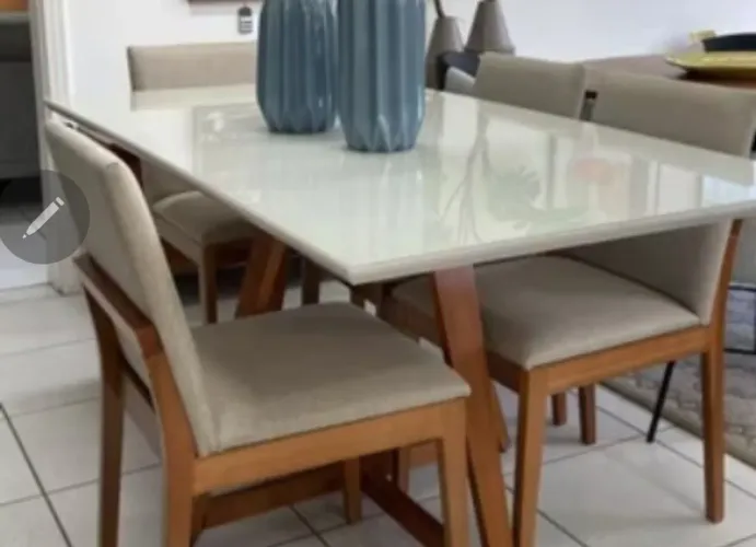 Mesa de jantar tampo de vidro
