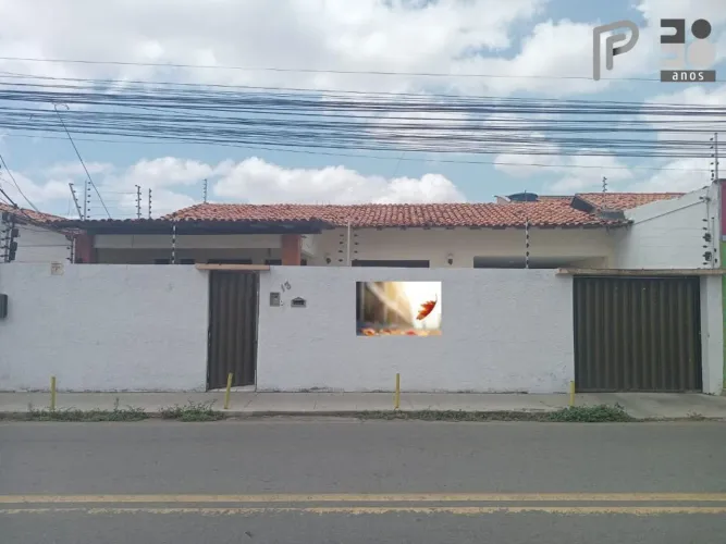 Casa com 3 dormitórios à venda, 250 m² por R$ 1.000.000,00 - Cohama - São Luís/M
