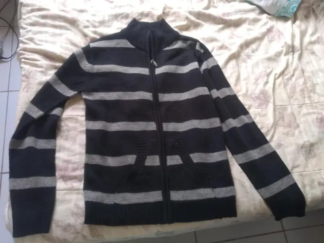 Vende-se casaco tamanho P masculino
