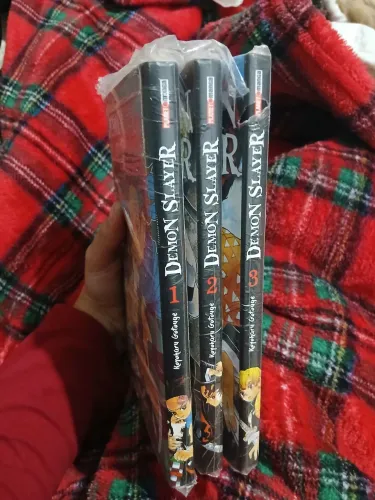 MANGÁ KIMETSU NO YAIBA 3 VOLUMES (DEMON SLAYER)