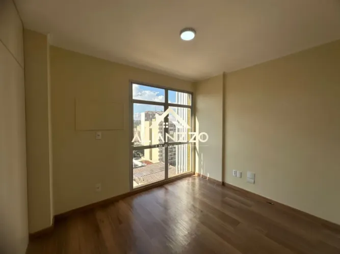 Sala Comercial no Centro em Ribeirão Preto/SP. Alianzzo Imóveis.