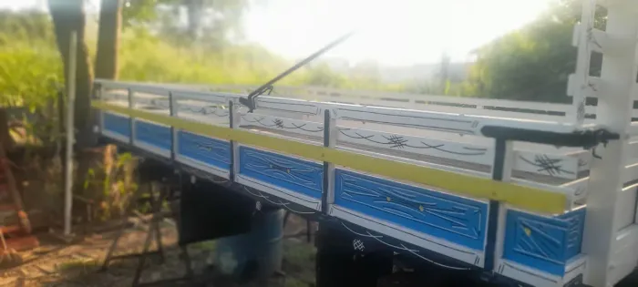 Carroceria nova para kombi