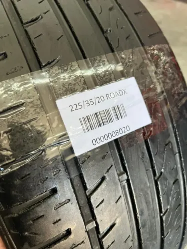 Pneu usado 225/35/20 Roadx Avulso