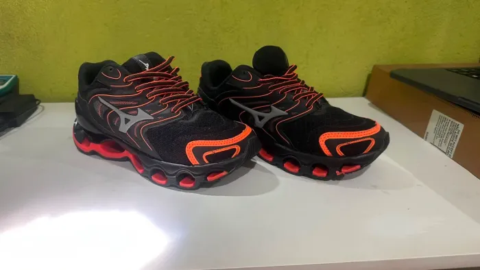 Tênis mizuno