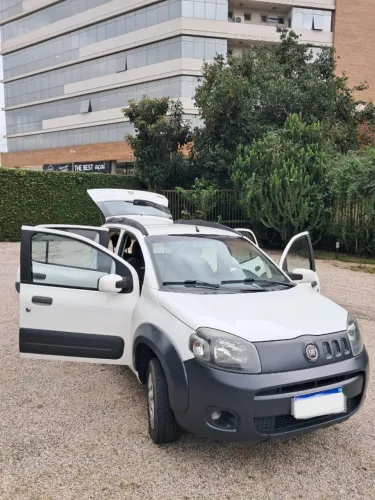 Fiat Uno WAY Celeb. 1.0 EVO Fire Flex 8V 5P 2013