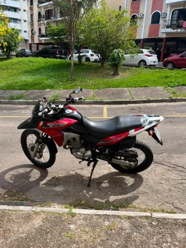 VENDE-SE XRE300