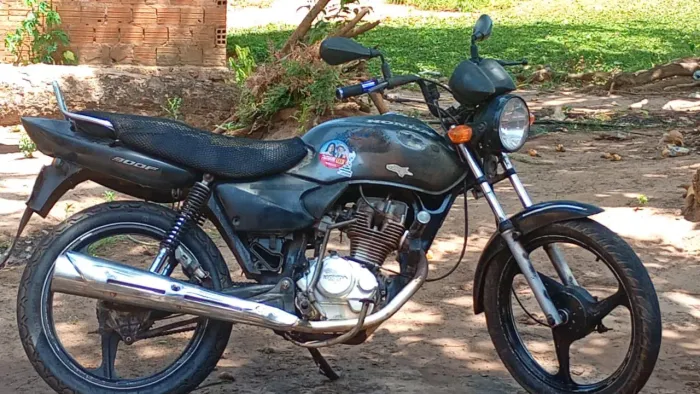 Eu tô vendendo ela pq eu vou viajar