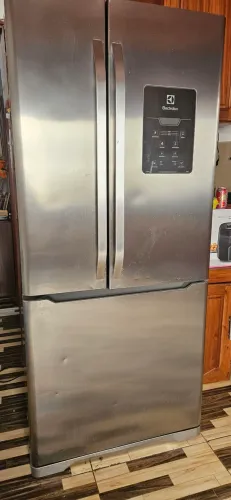 Geladwira electrolux de 3 portas