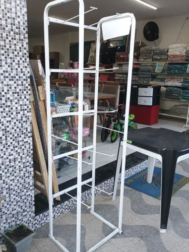 EXPOSITOR E CESTA