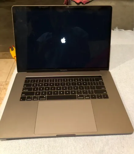 MacBook Pro 2019 i9