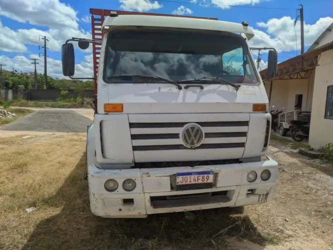 Volkswagen Titan 18.310 (2004) - Carroceria Aberta - Único Dono